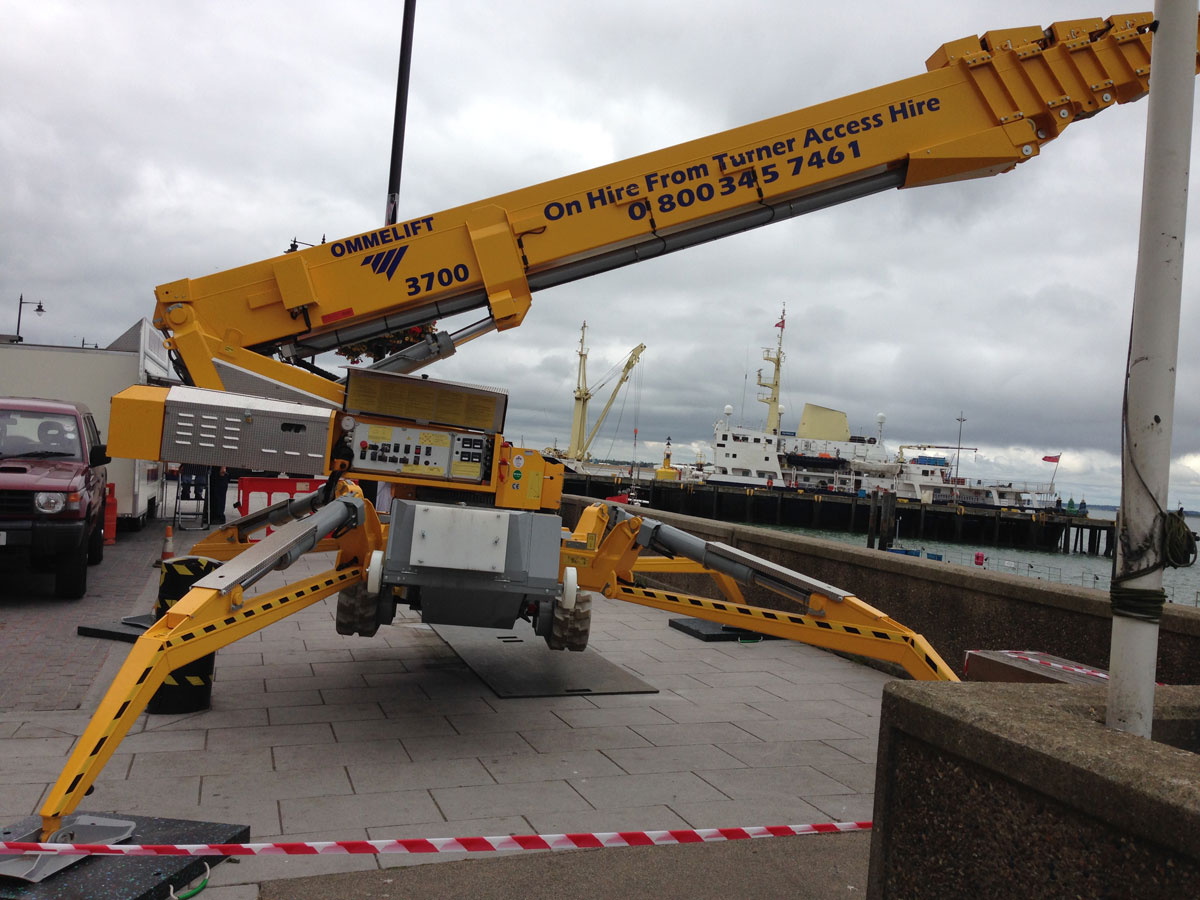 Tracked Access Platform Hire - London, UK