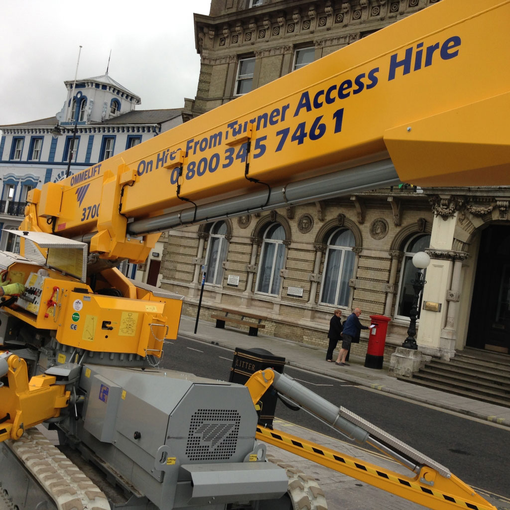 Tracked Access Platform Hire - London, UK