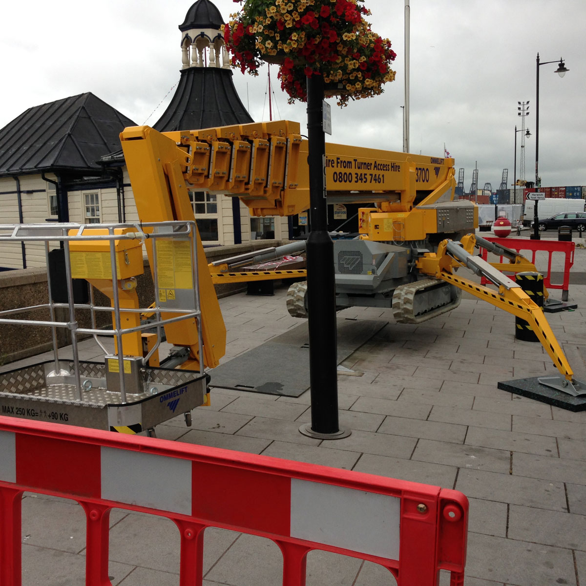 Tracked Access Platform Hire - London, UK
