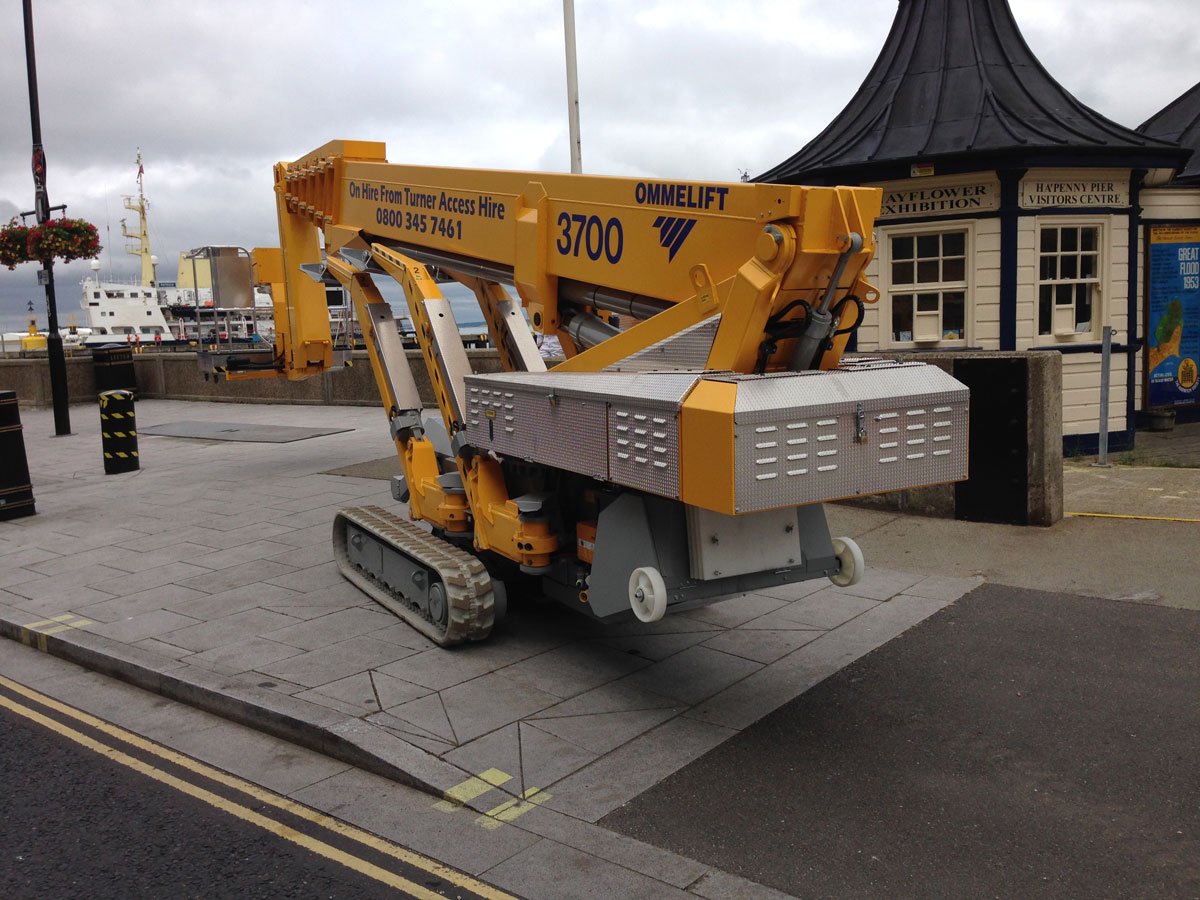 Tracked Access Platform Hire - London, UK