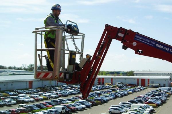 Tracked Access Platform Hire - London, UK