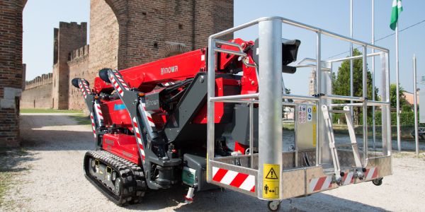 Hinowa LIGHTLIFT 33.17 - Tracked Access Platform Hire - London, UK